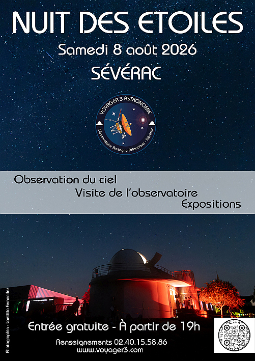 Affiche de la Nuit des Etoiles 2026 à Sévérac avec une photo de l'observatoire sous le ciel étoilé lors de l'édition 2025, avec du public attendant pour y entrer.