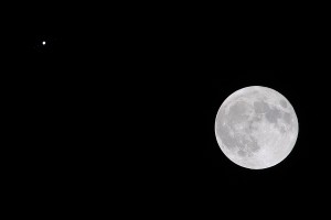 Lune et jupiter Image du mois